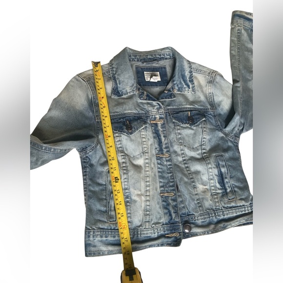 Forever 21 Blue Jean Jacket with unicorn in the back  - Small - Picture 4 of 5